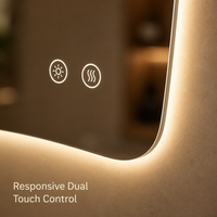 Miroir intelligent de salle de bain à LED rétroéclairé de forme irrégulière pour la décoration d'hôtel avec interrupteur tactile anti-buée