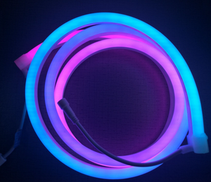 Ruban LED néon RGB 5050 - 7x13mm, revêtement silicone, 24V, IP65, 8W/m, 2700K-6000K, CRI élevé, 10m, découpable, 50000h, éclairage muséal, CE - Product Image 1