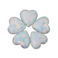 Couleur blanche Japon Opale Dos Plat En Forme De Coeur Opale Pierres Précieuses