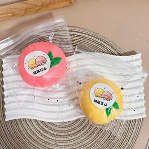 ของเล่นบีบซิลิโคนนิ่มพิเศษรูปผลไม้ ของเล่นบีบคลายเครียดยอดนิยม ของขวัญสร้างสรรค์เพื่อความสนุกและผ่อนคลาย - Product Image 3