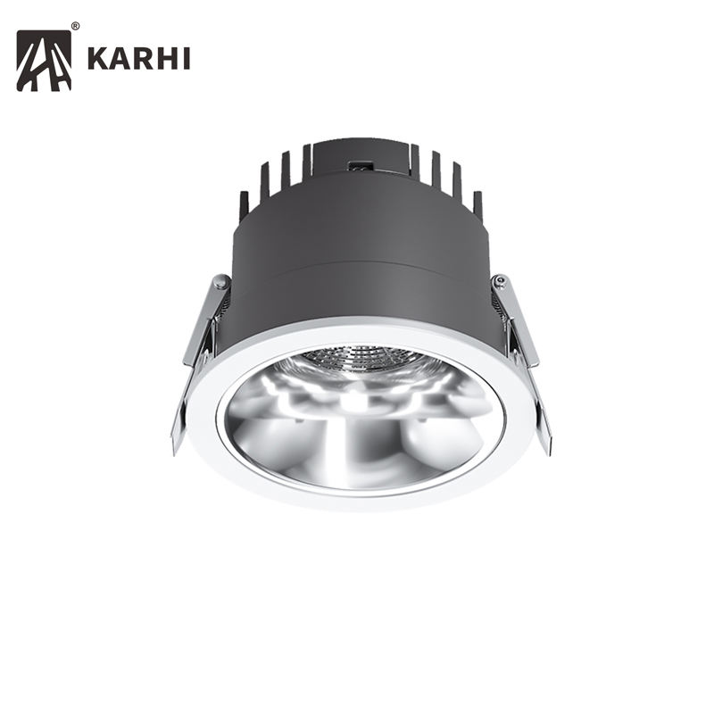 Garniture blanche + déflecteur en argent