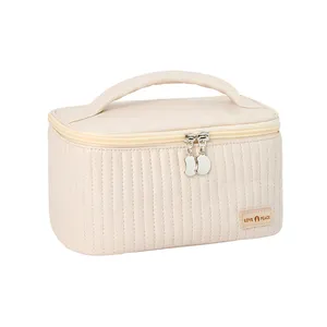 Lady Series Fashion Styling Hot Selling Professional Quilted Makeup Organizer Cases Pu Cosmetic Bag