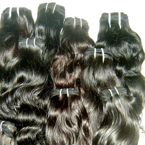 Cabello ondulado natural, cabello ondulado Remy puro. Cabello humano remy de buena calidad de un donante tejido de la India. - Product Image 1