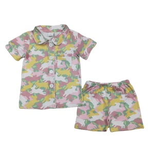 Ensemble 2 pièces décontracté pour petites filles, motif camouflage lapin de Pâques, en coton et élasthanne respirant, chemise et short, mignon, vente en gros - Product Image 1
