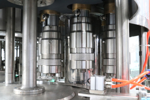 Khuyến mãi nóng: Dây chuyền đóng chai nước khoáng hoàn chỉnh, công suất 20000 chai/giờ, máy móc nhà máy nước khoáng - Product Image 6