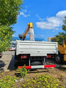 HOWO 4 portes, conduite à droite, <span class=keywords><strong>grue</strong></span> de 3 tonnes montée sur <span class=keywords><strong>camion</strong></span> cargo léger à 6 roues - Product Image 6