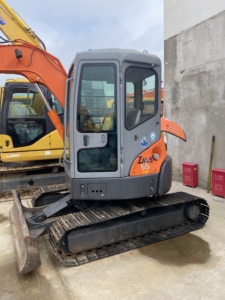 รถขุด HITACHI 55 ขนาด 5.5 ตัน สภาพ 95% ของแท้ พร้อม EPA CE HITACHI 75 รถขุดขนาดเล็กมือสอง hitachi 55 - Product Image 3