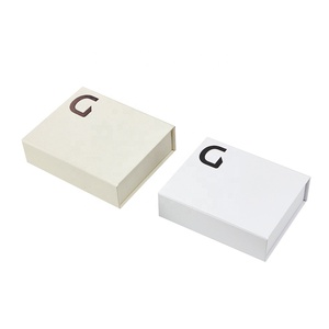 Caja Plegable de Cartón Rígido Personalizada con Juego de Bolsas de Papel, Cajas de Regalo para Joyería y Cosméticos - Product Image 3
