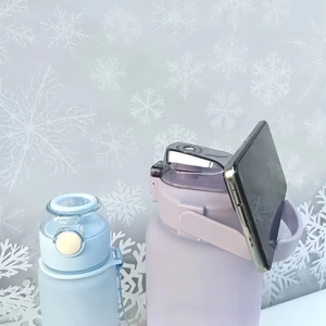 Bouteilles d'eau sportives en silicone pingouin Kawaii mignonnes 300ml/700ml/2L – Ensemble de <span class=keywords><strong>voyage</strong></span> portable compatible eau bouillante - Product Image 5