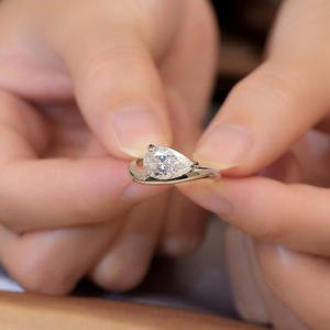 Bague pour femme en diamant/moissanite de laboratoire en forme de poire, certifiée IGI/GRA, 1 carat, 2 carats, 3 carats, argent 925, or 9k-18k - Product Image 5