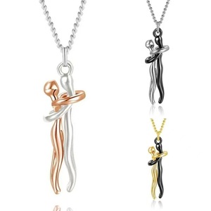 Collana con Ciondolo Coreano 2026 a Forma di Coppia Abbracciata per Amanti Romantici e Gioielli alla Moda per Coppie - Product Image 1
