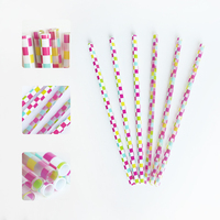 Nouveau design – Gobelet tendance de 12 pouces en plastique PP écologique, imprimé à carreaux colorés, lavable et personnalisable, avec paille intégrée