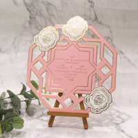 Elegante estampado en caliente pétalos papel cortado con láser menú Tarjeta de invitación de boda diseño personalizado flores estampadas