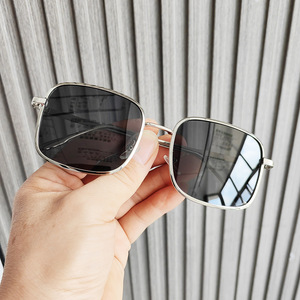 Sunglasses Women Square <b>Frame</b> Silver Color Resin Lens UV400 Protection Polarized For Round Faces Korean Style - Product Image 3