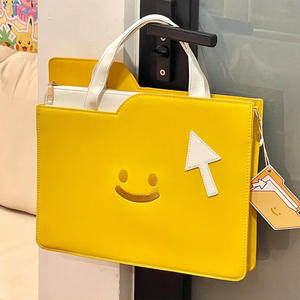 पु चमड़े के टोटे बैग कावली रचनात्मक लैपटॉप फ़ोल्डर क्रॉसबॉडी बैग - Product Image 1