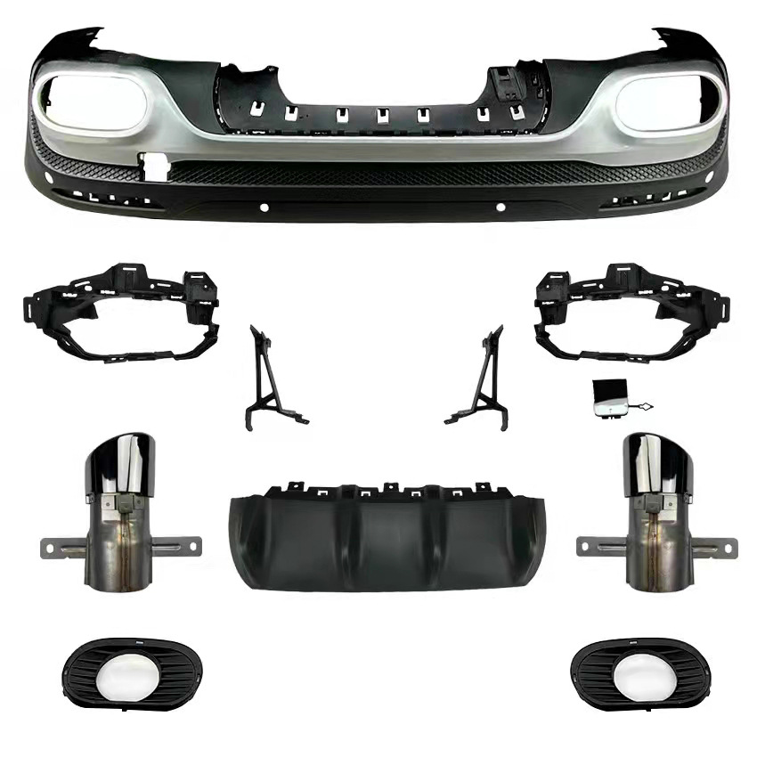 Labio posterior negro, garganta de cola negra, una sola protuberancia.