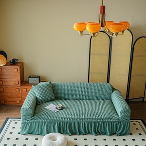 Housse de canapé moderne antidérapante en tissu gaufré vert sauge à volants, extensible et lavable, pour canapé 1/2/3 places - Product Image 1