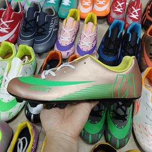 2025 Mix di stile Mix di colore <span class=keywords><strong>nuove</strong></span> <span class=keywords><strong>scarpe</strong></span> <span class=keywords><strong>da</strong></span> <span class=keywords><strong>calcio</strong></span> <span class=keywords><strong>scarpe</strong></span> <span class=keywords><strong>da</strong></span> <span class=keywords><strong>calcio</strong></span> <span class=keywords><strong>scarpe</strong></span> <span class=keywords><strong>da</strong></span> <span class=keywords><strong>calcio</strong></span> <span class=keywords><strong>scarpe</strong></span> Stock per gli uomini - Product Image 6