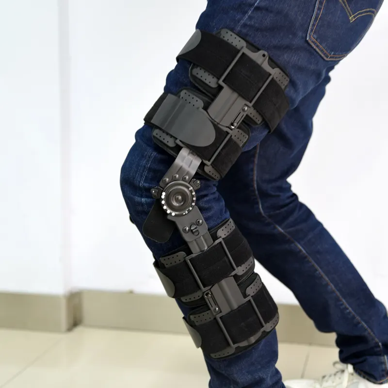 Attelle de genou à charnière pour immobilisation de genou réglable pour la récupération ACL, MCL et PCL pour assurer la stabilité et le soutien de l'articulation du genou
