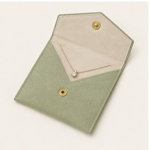 Étui d'emballage pour bijoux en microfibre personnalisé avec rabat à bouton pour carte de bague - Product Image 3