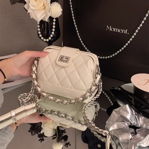 Diamond Chain Shell <b>Bag</b> 7 Inch Lock Closure Everyday Crossbody <b>Mini</b> Shoulder <b>Bag</b> Spring 2025 - Product Image 2