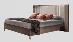 Juego de Muebles de Dormitorio de 5 Piezas, Estilo Italiano Contemporáneo, Tapizado en Madera Maciza, con Espacio de Almacenamiento, Color Marrón Dorado, Tallado a Mano - Product Image 2