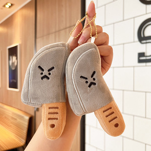 Porte-clés peluche Cleaver en colère Jouet en peluche Cleaver gris unique avec visage en colère Porte-clés fantaisie Cadeau pour l'amour Articles originaux - Product Image 2