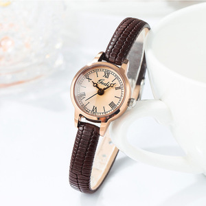 Reloj de Cuarzo para Mujer con Esfera Pequeña Vintage, Correa de Cuero Minimalista, Resistente al Agua, Venta al por Mayor - Product Image 2