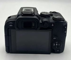Cámara sin Espejo Ca-non EO-S R10 Usada (Solo Cuerpo), 24.2MP, APS-C, Montura RF, Obturador Electrónico de 23 fps, 4K UHD 30P, para Vlog y Fotografía - Product Image 4