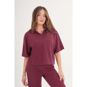 Blusa de Manga Corta con Cuello Camisero Color Borgoña para Mujer, Marca Lustrin, con Detalles de Adorno, Elegante Mezcla de Poliéster y Viscosa para Negocios - Product Image 3