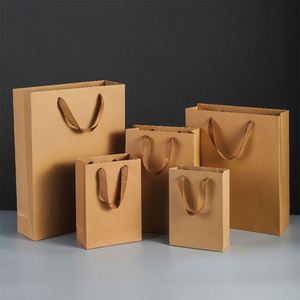 Sac de shopping en papier kraft de luxe personnalisé avec poignée, sac promotionnel en papier kraft imprimé de luxe avec poignée en plastique - Product Image 4