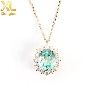 Collier en or massif 18 carats avec saphir ovale vert Paraiba aquamarine cultivé en laboratoire, idéal pour les cadeaux féminins - Product Image 1