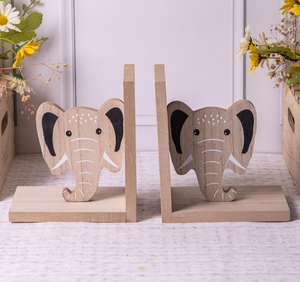 Personalización Niños Safari Jungle Baby Animal Nursery Decor Elefante Mesa MDF Sujetalibros de madera - Product Image 1