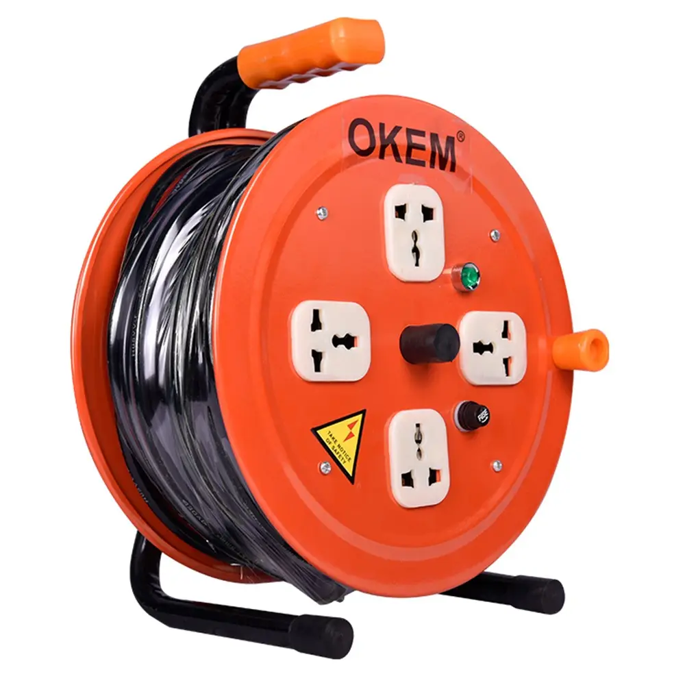 4 Way UE Sockets Extensão Plástica retrátil 25/50/100m cabo carretel elétrico