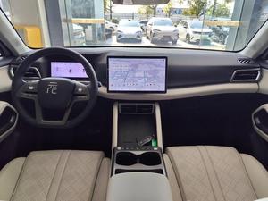 USD 2025 BYD YUAN UP 401KM BEYOND EDITION SUV de 5 Puertas y 5 Asientos, Eléctrico Puro, Full Opción, 2WD para Uso Personal, Blanco sobre Blanco - Product Image 5