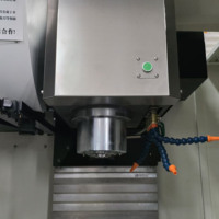 Centre d'usinage CNC VMC855 haute précision ±0,005 mm, machine de fraisage vertical à taraudage rigide pour la production de pièces métalliques