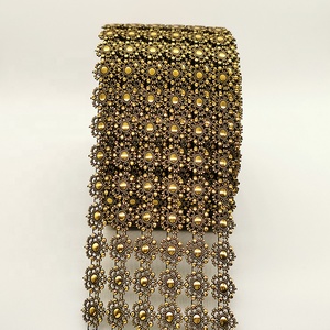 Commercio all'ingrosso 10 Yards Fiore Della Maglia Con Strass Wrap Faux Diamante di trasporto Del Nastro Wrap 6 Righe per decorare torte - Product Image 4