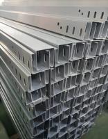 Plateau de câblage ventilé/perforé en acier au carbone ignifuge industriel Jiangsu à alimentation directe 200*100 pour pose de câbles