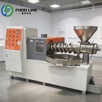 Configuration de traitement d'alimentation précise pour la manutention des graines oléagineuses et ligne de production d'huile à performance de pressage continue et stable