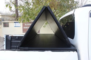 La tapa de tres pliegues impermeable de aluminio más vendida 100% compatible con <span class=keywords><strong>Nissan</strong></span> <span class=keywords><strong>Navara</strong></span> Np300 Frontier D23 camioneta Hard Tonneau Roll Ranger - Product Image 4