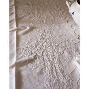 Mantel de Lino Blanco Mirellas con Bordado Siciliano Rectangular, Juego de 12 Servilletas para Bodas, Restaurantes y Hoteles, de Marca - Product Image 1