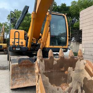 Excavadora de Ruedas Hyundai 210 Usada a Bajo Precio, 21 Toneladas, Original de Corea, Buen Estado, 4x4, Excavadora Usada Hyundai 210w-9 - Product Image 5