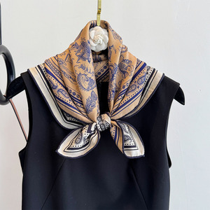 2025 Primavera Novo Cetim Macio Lenço De Seda de Cor Sólida das Mulheres Lenço Verão Xaile Protetor Solar quadrado Lenço Hijabs - Product Image 1