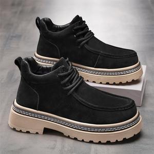 Botas de montaña estilo británico para hombre, con suela gruesa, para otoño, para exteriores, que aumentan la altura. - Product Image 1