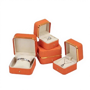 Caja de Anillo de Boda Cuadrada de Lujo con Forro de Terciopelo, Empaque de Joyería de Cuero PU para Pulseras y Pendientes, Caja de Regalo para Joyería - Product Image 3