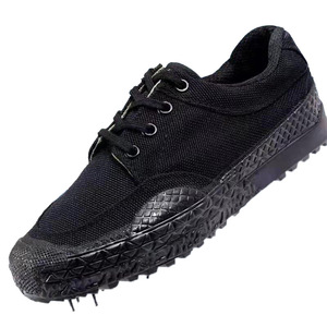 รองเท้าทำงานลายพรางสำหรับผู้ชาย กันลื่น ส้นเตี้ย รองเท้ากีฬากลางแจ้งเพื่อความปลอดภัย - Product Image 2