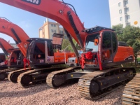 Excavatrice d'occasion DOOSAN DX340LC-9C, directement de l'usine, économique et prête à l'exportation