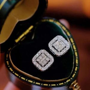 Boucles d'oreilles clous carrées élégantes et luxueuses Xinfly, en or véritable 18 carats avec diamant naturel 0,50 ct, design moderne, marque populaire, vente en gros - Product Image 5