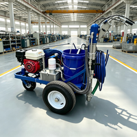 Machine de marquage routier à peinture à froid de type assis avec capacité de 6L pour une utilisation confortable