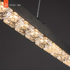 Luminaire suspendu linéaire en cristal bulle en bronze antique brossé pour salle à manger - Product Image 3